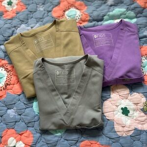 Figs Scrub Tops in Cement, Sandstone, and Lilac Dawn